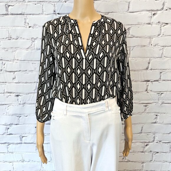 BANANA REPUBLIC - Black and off-white chevron print 3/4 sleeve blouse - Picture 5 of 9